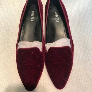 Vaneli Gannie Velvet Bordeaux 9 1/2 N Loafer